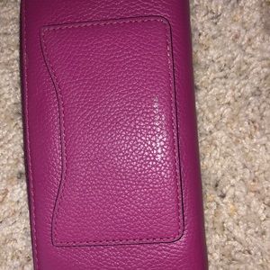 Marc Jacobs zip around wallet
